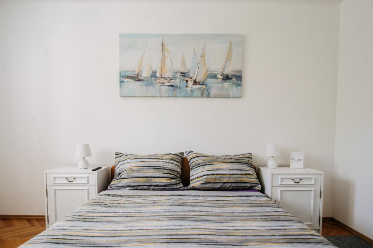 Sunnynest Apartment - 3Br Apt With Free Parking & Wi-Fi, Close To Lapad Bay Beach Dubrovnik Extérieur photo