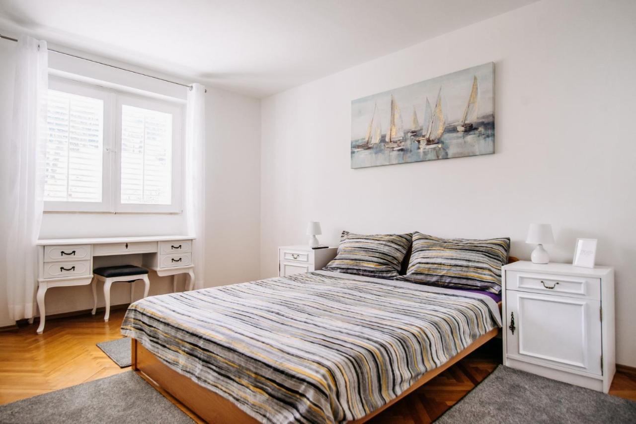 Sunnynest Apartment - 3Br Apt With Free Parking & Wi-Fi, Close To Lapad Bay Beach Dubrovnik Extérieur photo